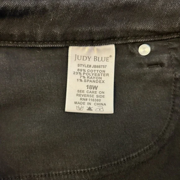 Judy Blue Dark Black Wash Tummy Control Skinny Jeans - Picture 4 of 7